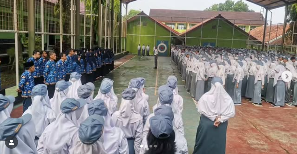 Upacara Sekolah