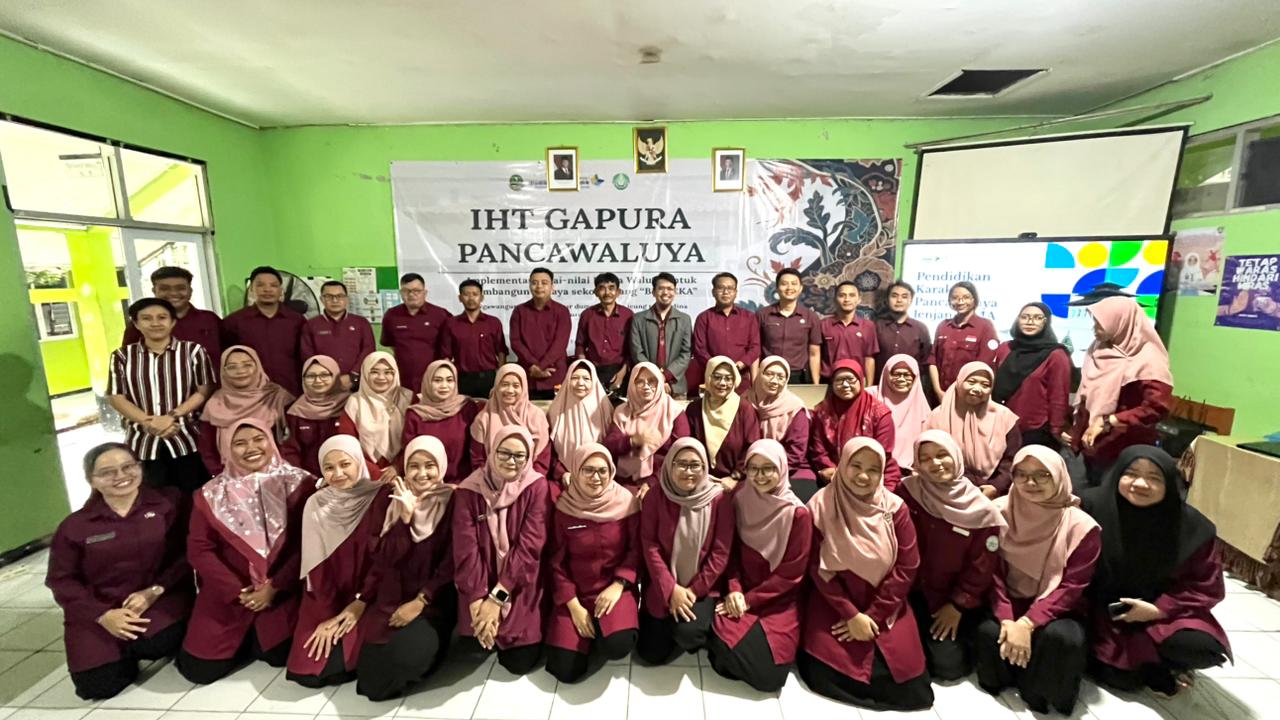 IHT Guru SMAN 1 Cariu